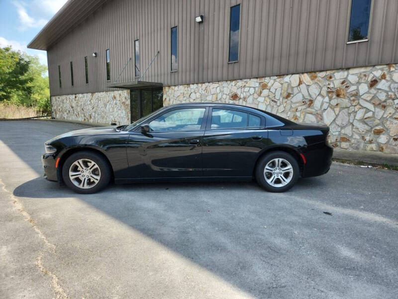 Used 2022 Dodge Charger SXT with VIN 2C3CDXBG5NH152674 for sale in Maysville, KY