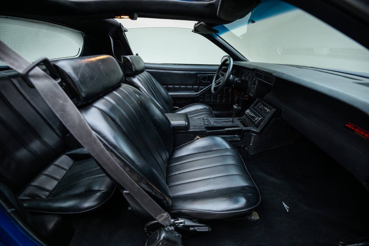 1989 Chevrolet Camaro 127
