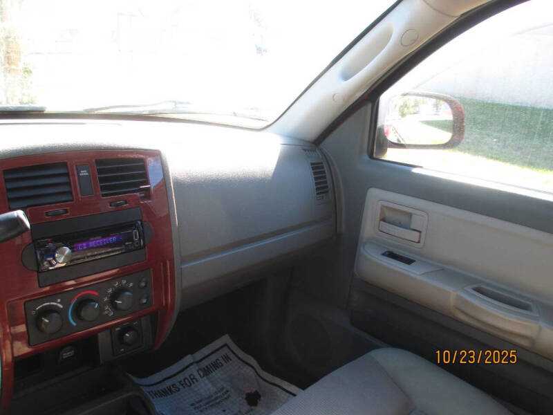 2005 Dodge Dakota SLT