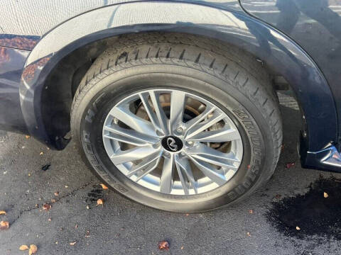 2024 Infiniti QX80 Luxe