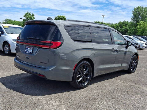 2025 Chrysler Pacifica Limited