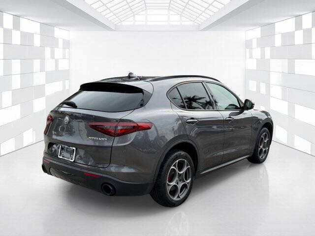 2023 Alfa Romeo Stelvio Sprint