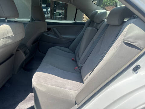 2011 Toyota Camry LE