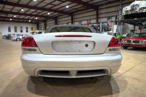 2004 Dodge Viper SRT-10