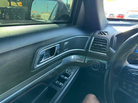 2016 Ford Explorer Sport