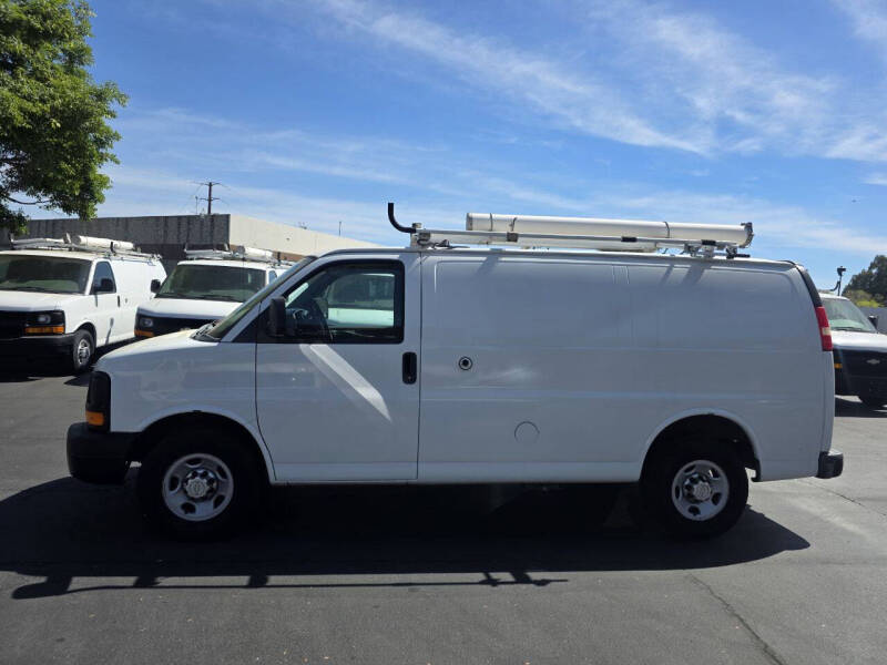 2013 Chevrolet Express Cargo Work Van - Photo 3