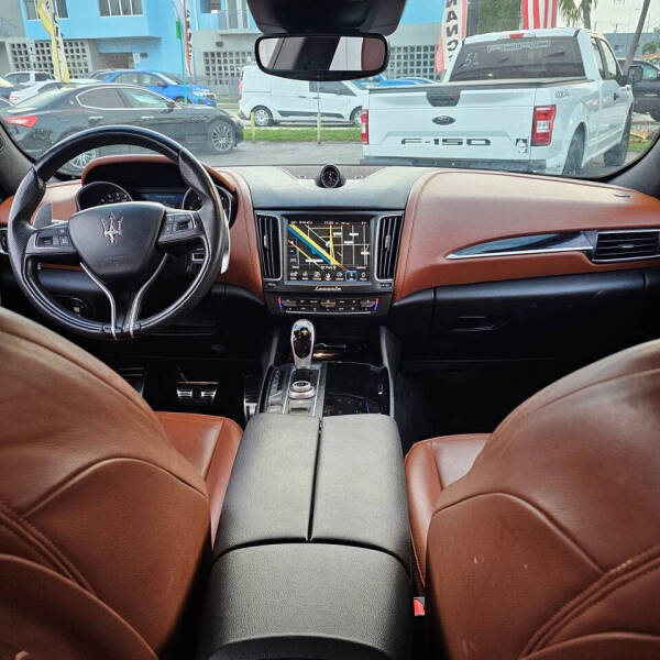 2017 Maserati Levante