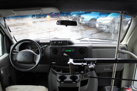 2013 Ford E-Series E-450 SD