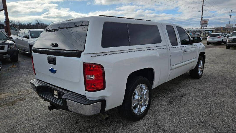 2012 Chevrolet Silverado 1500 LT photo 5