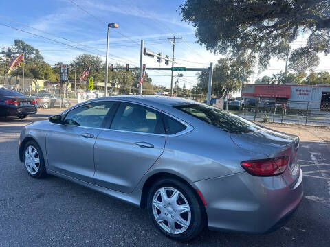 2015 Chrysler 200 LX