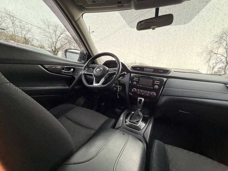 2017 Nissan Rogue S