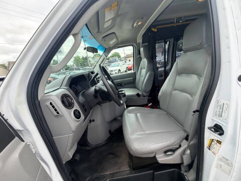 2014 Ford E-Series