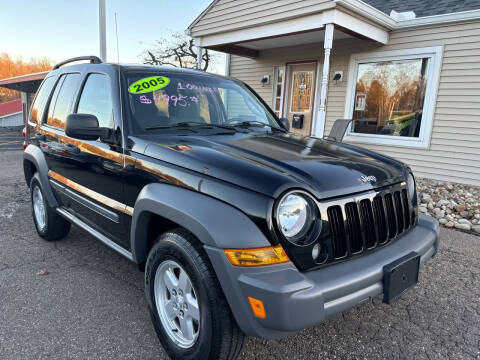 2005 Jeep Liberty for sale at G & G Auto Sales in Steubenville OH