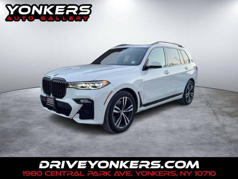 2022 BMW X7 for sale at SILVERLINE AUTO GROUP in Queens NY