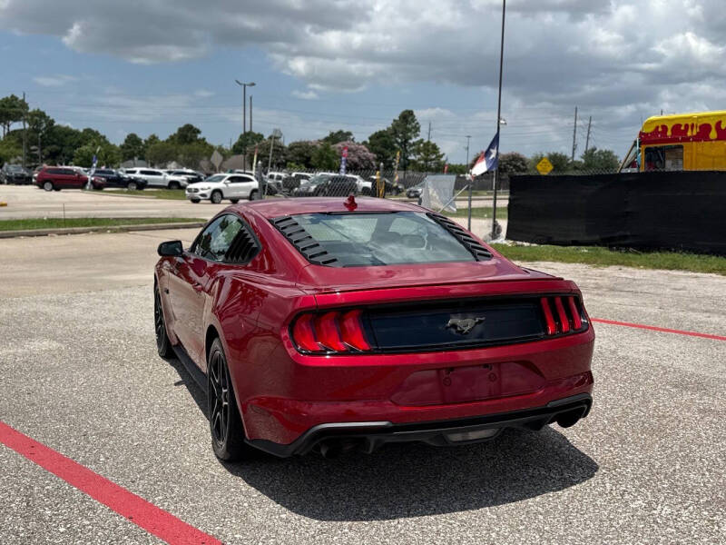 2020 Ford Mustang EcoBoost Premium
