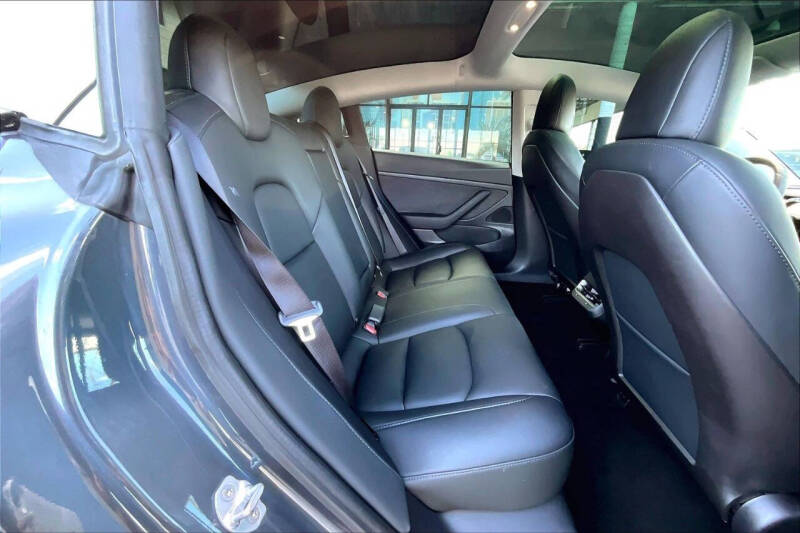 2020 Tesla Model 3 Standard Range Plus