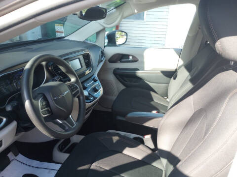 2017 Chrysler Pacifica LX