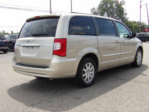 2015 Chrysler Town and Country Touring