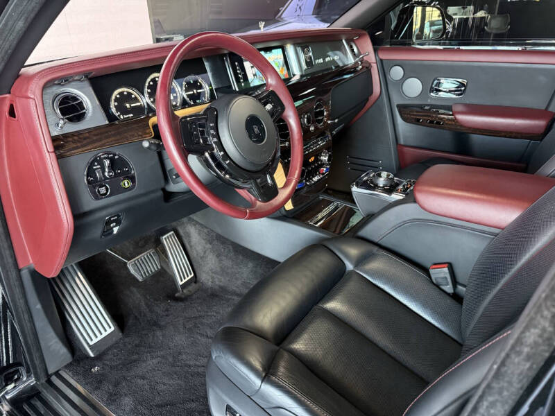 2019 Rolls-Royce Phantom