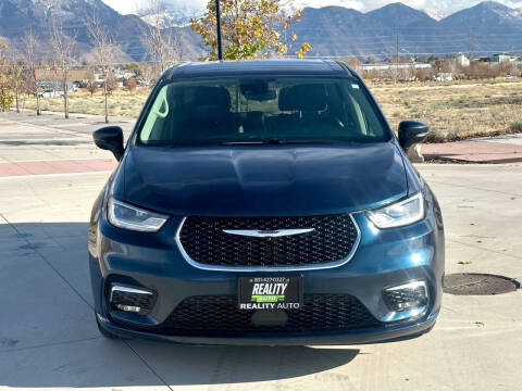 2023 Chrysler Pacifica Plug-In Hybrid Touring L