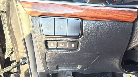 2017 Kia Cadenza Premium