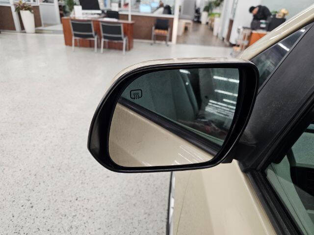 2014 Toyota Sienna LE 8-Passenger