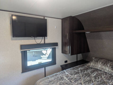 2019 Jayco Jay Flight Rocky Mt. Edition 248 / 29ft