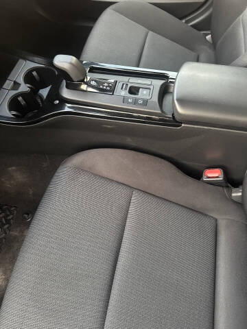 2024 Toyota Prius LE