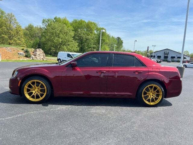 2020 Chrysler 300 8