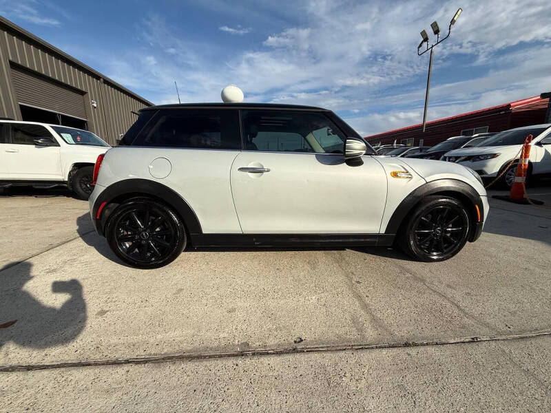 2016 MINI Hardtop 2 Door Cooper