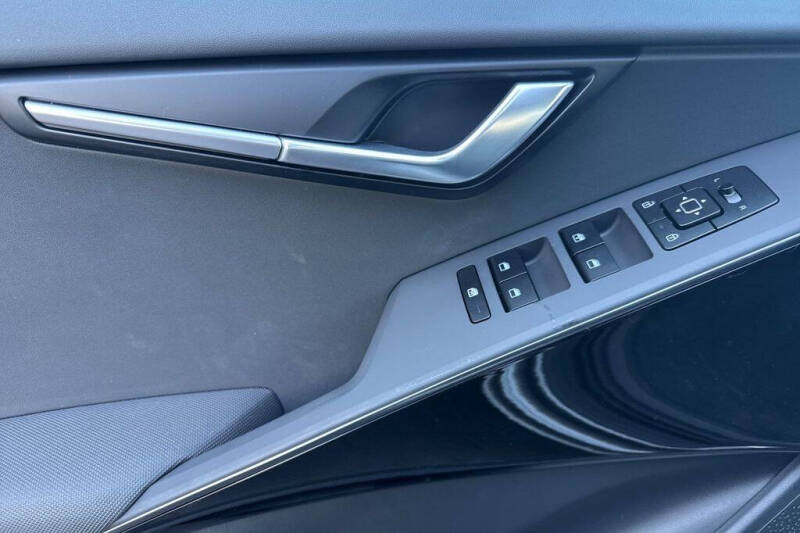 2026 Kia Niro EV Wind