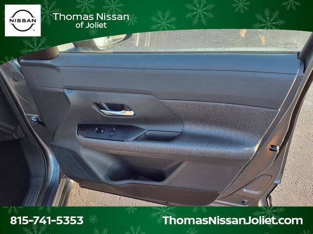 2025 Nissan Kicks SV