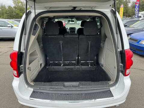 2016 Dodge Grand Caravan SXT Plus