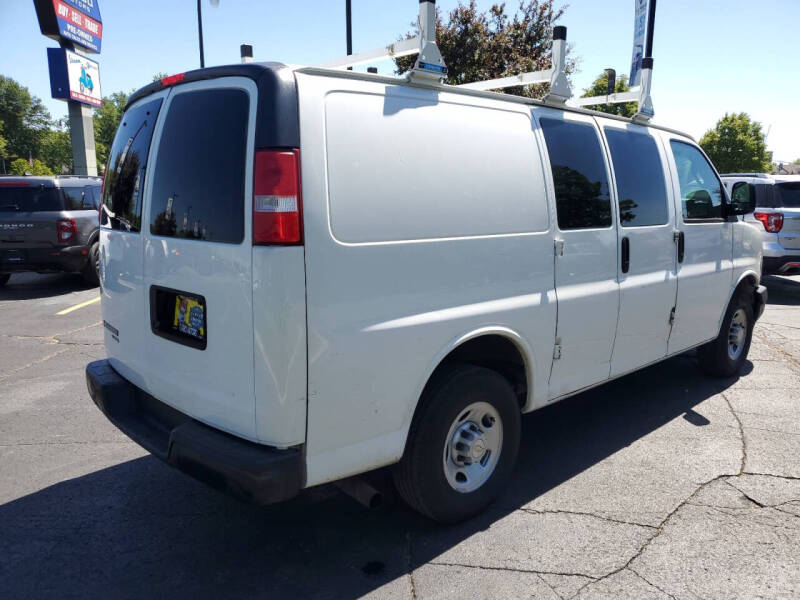 2020 Chevrolet Express 2500