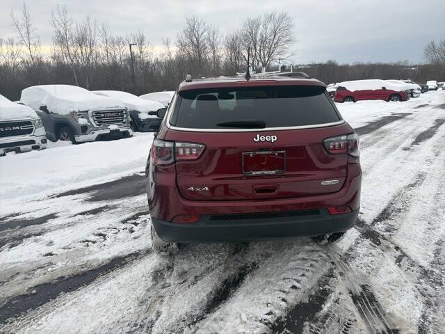 2022 Jeep Compass Latitude Lux