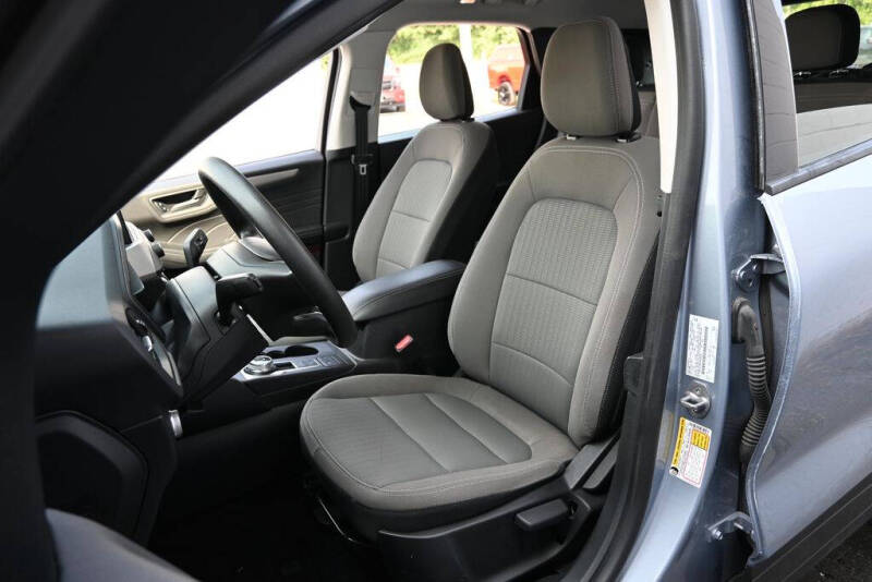2022 Ford Escape S