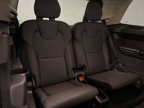 2025 Volvo XC90 B6 Plus Bright Theme 7P