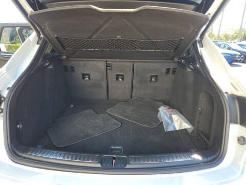 2020 Porsche Macan S