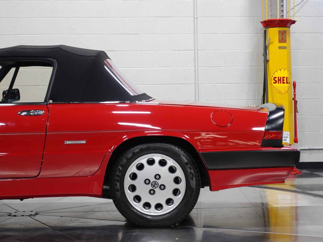 1987 Alfa Romeo Spider 48