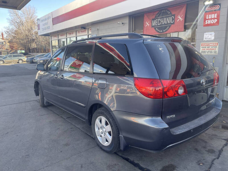 2009 Toyota Sienna XLE