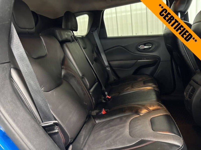 2022 Jeep Cherokee Trailhawk