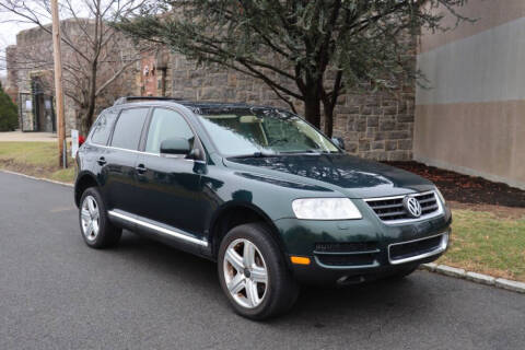 2004 Volkswagen Touareg for sale at Gullwing Motor Cars Inc in Astoria NY