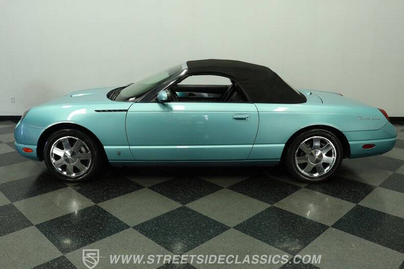 2002 Ford Thunderbird Deluxe
