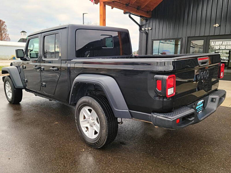 2023 Jeep Gladiator Sport
