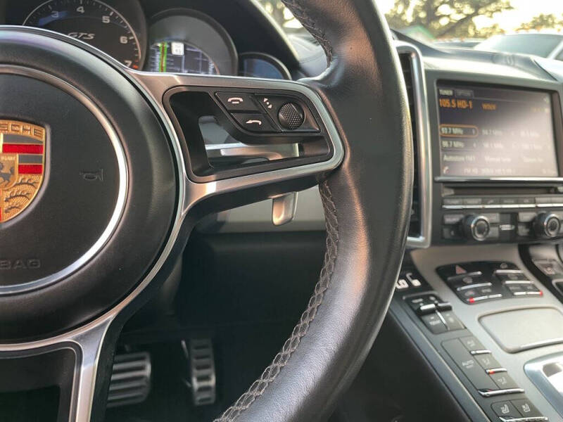 2016 Porsche Cayenne GTS