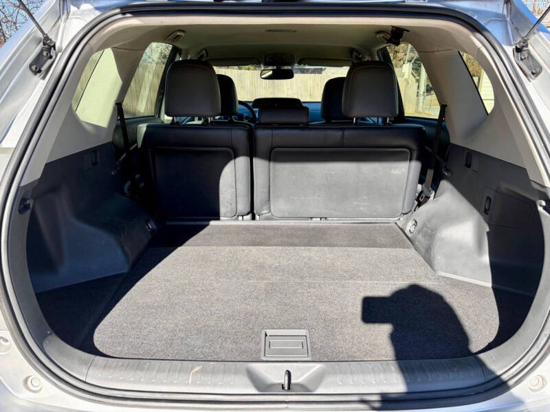 2012 Toyota Prius v Five