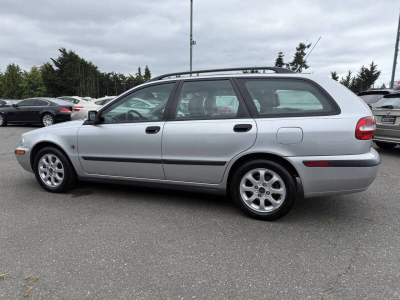 2002 Volvo V40