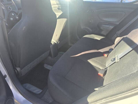 2014 Nissan Versa 1.6 S