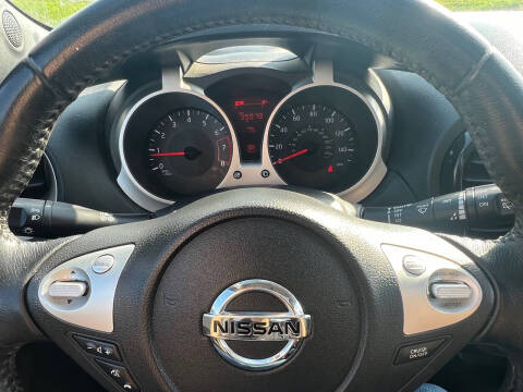 2016 Nissan JUKE SV