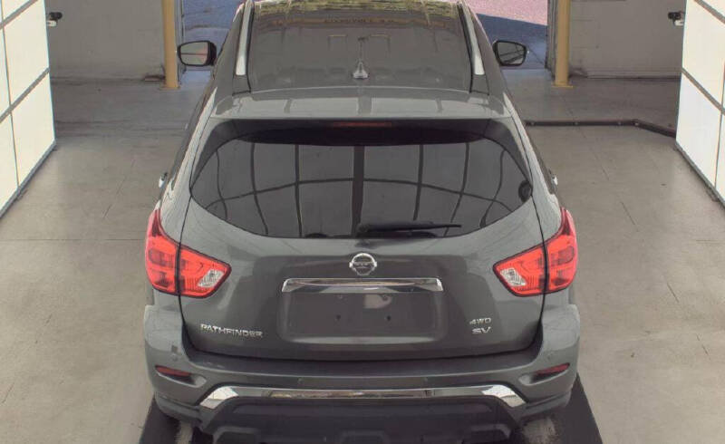 2019 Nissan Pathfinder SV